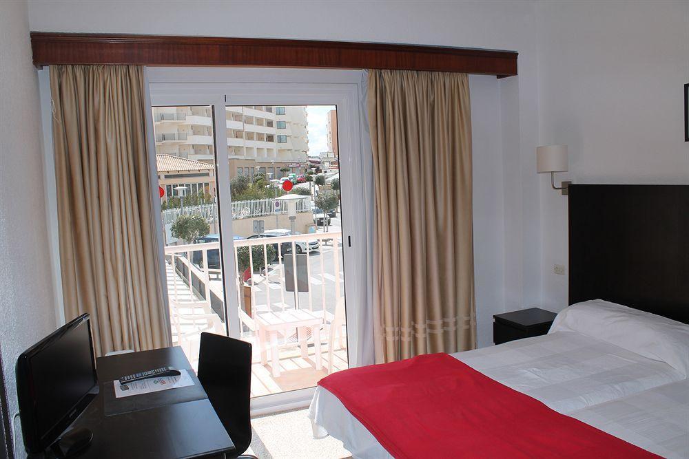 Hostal Jakiton Palmanova Exterior foto