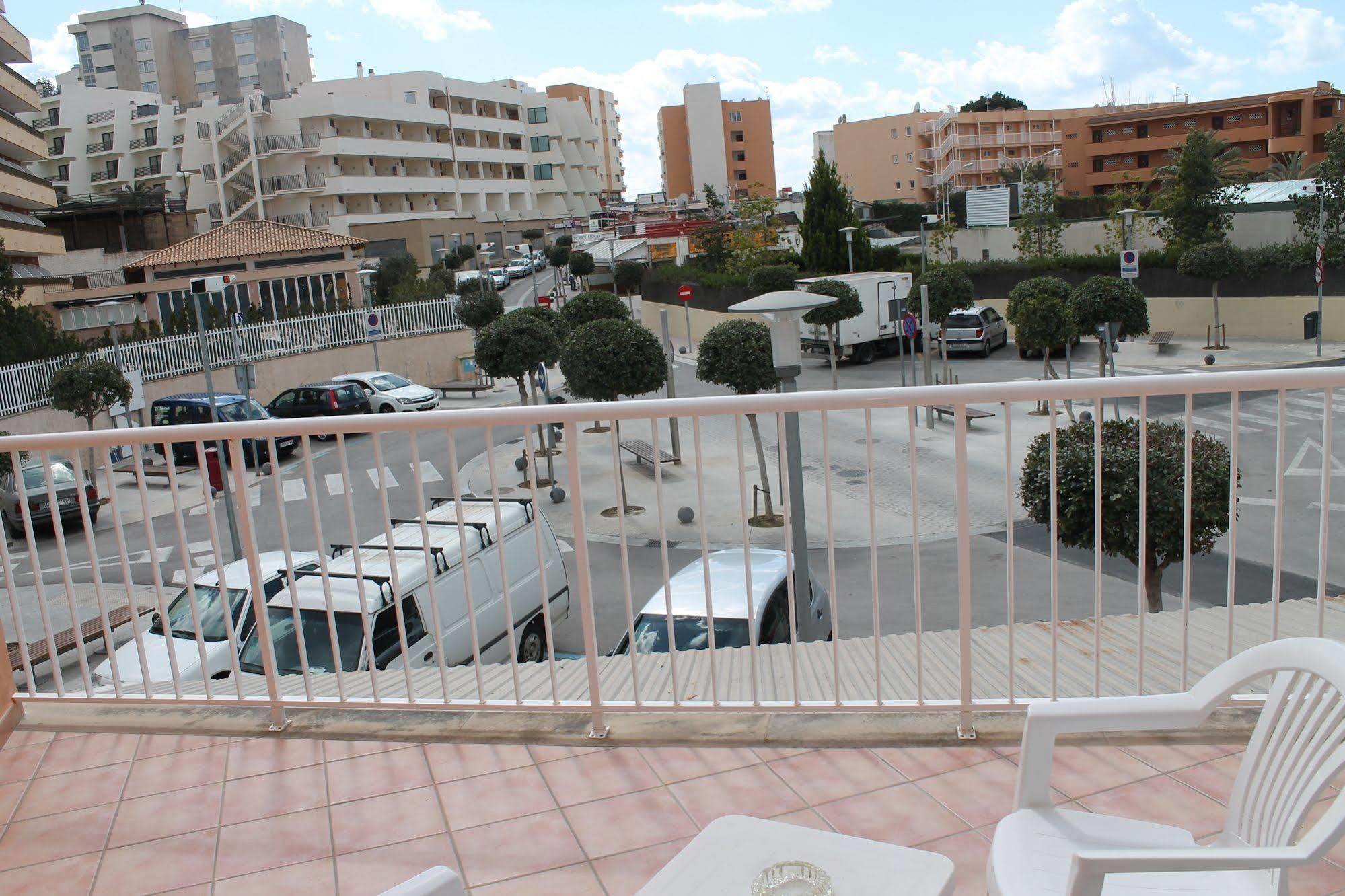 Hostal Jakiton Palmanova Exterior foto